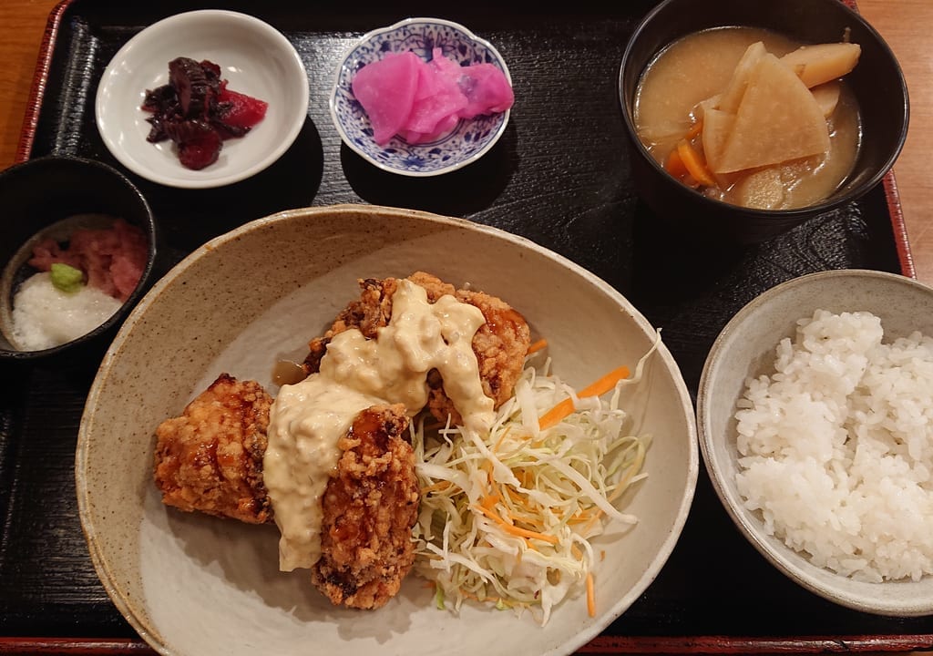 汁とめしのチキン南蛮定食