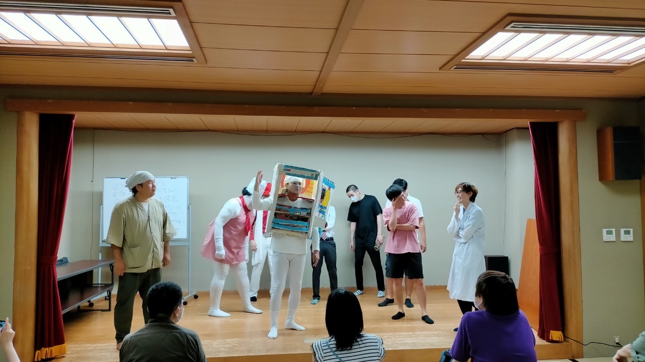 お笑いライブ